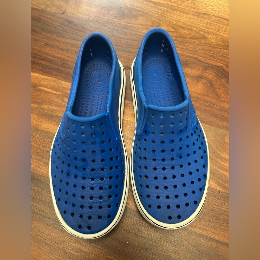 Native Shoes Miles Slip-ons Youth 2 Blue